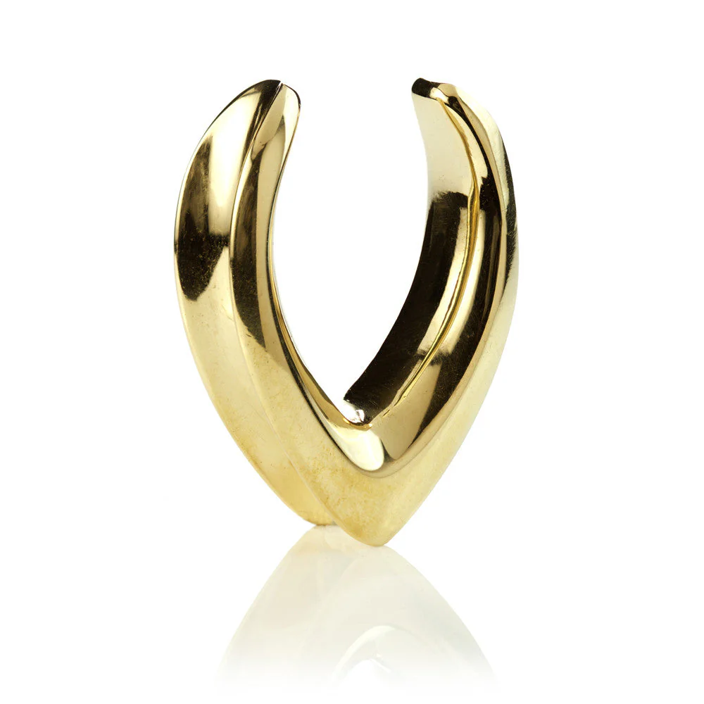 1x Brass V Shape Saddle Plug