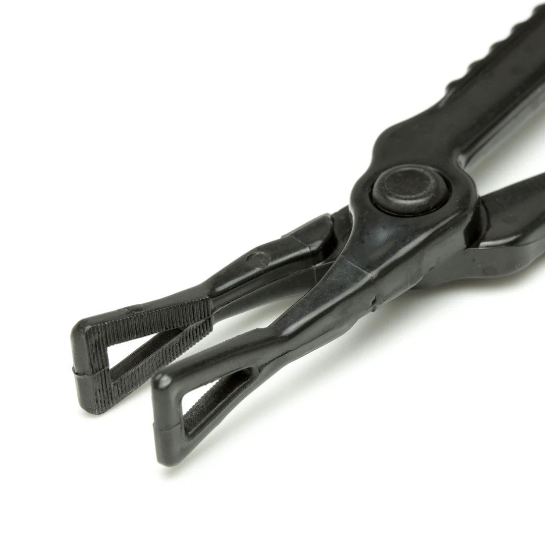 Sterilised Piercing Clamps PRO CTR Closed Triangle loose including rubber - Image 3