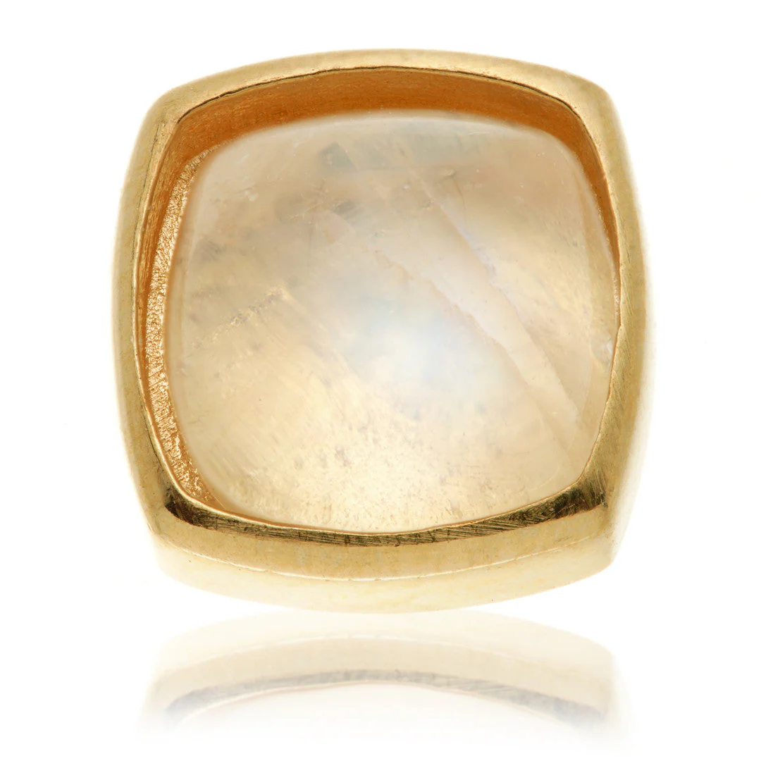 TL - 14ct Gold Internal Moonstone Cabochon Cushion Attachment - Image 4