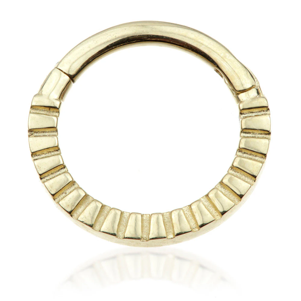 TL - Gold Patterned Twist Ring - Image 2